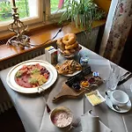 Hotel Schloss Weinstein *