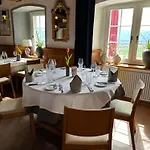 Hotel Schloss Weinstein *