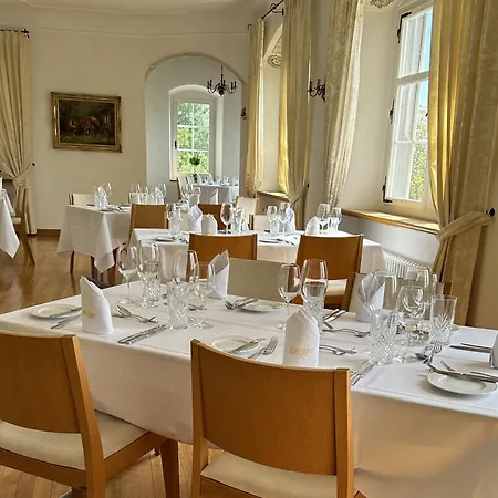 Schloss Weinstein Otel Marbach St Gallen