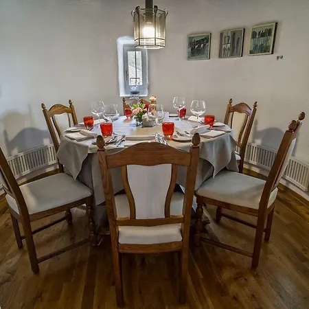 Otel Schloss Weinstein Marbach St Gallen