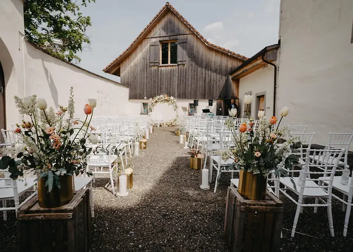 Otel Schloss Weinstein Marbach St Gallen